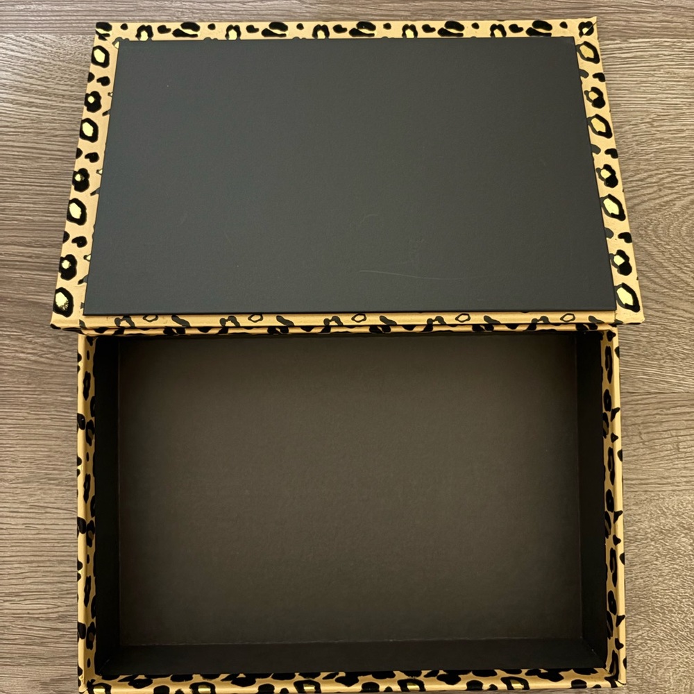 Bebe Storage Box - Picture 2 of 4